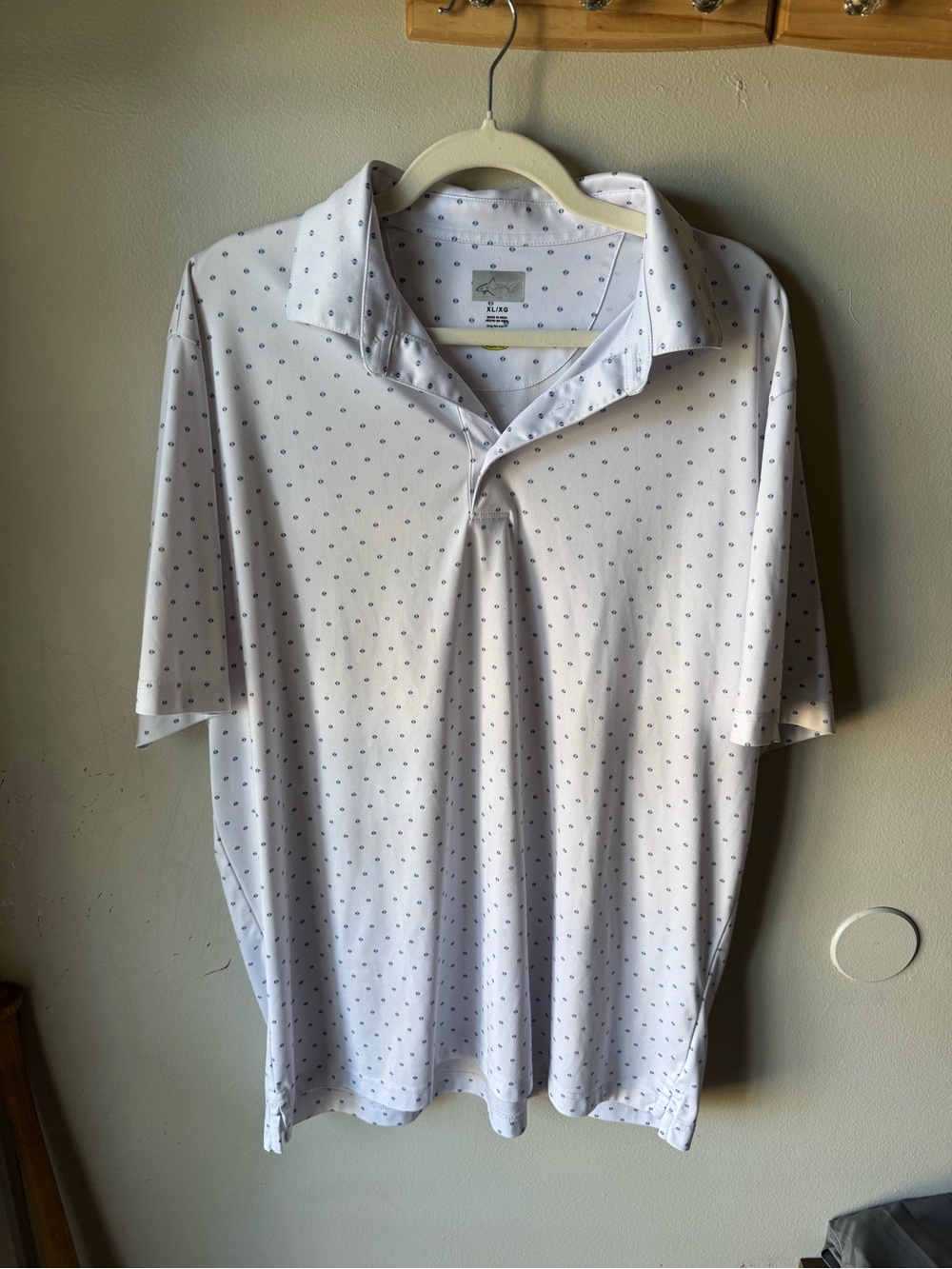 Greg Norman Mens XL Golf Polo Shirt White Blue Geo Diamond ML75 PlayDry